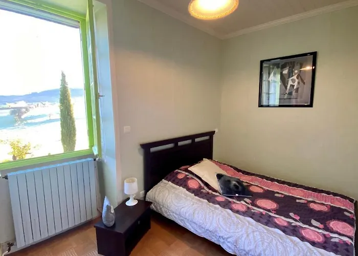 Plaisir D Eau Avec Piscine Couverte Chauffee 28 Degre Padirac Rocamadour *